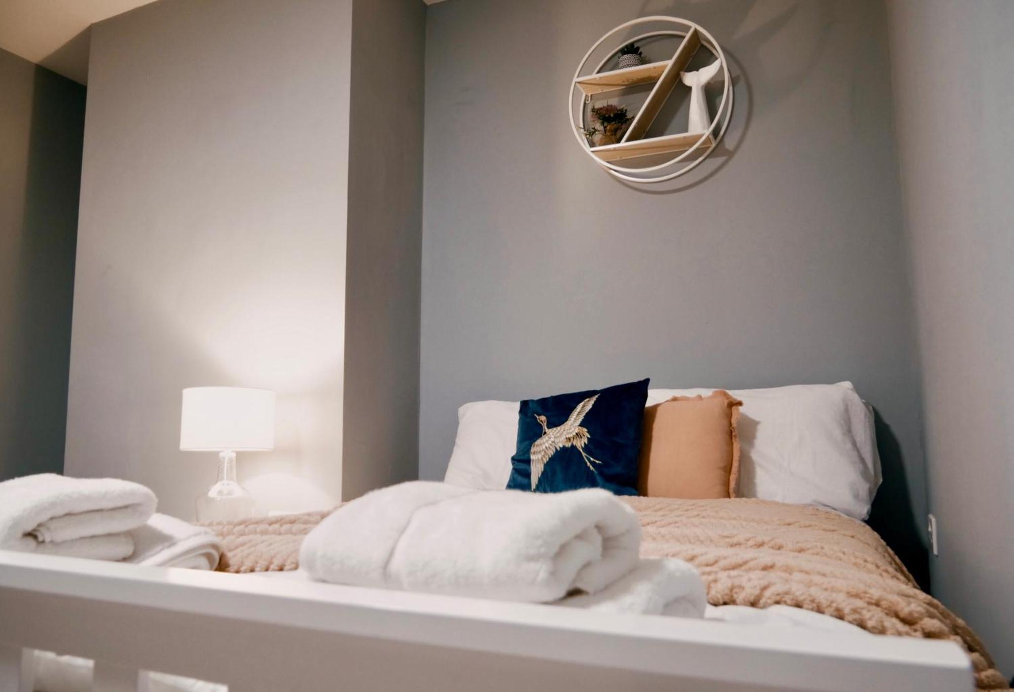 Cosy En-Suite Double Room1 Heathrow Accommodation Northolt  Exterior foto