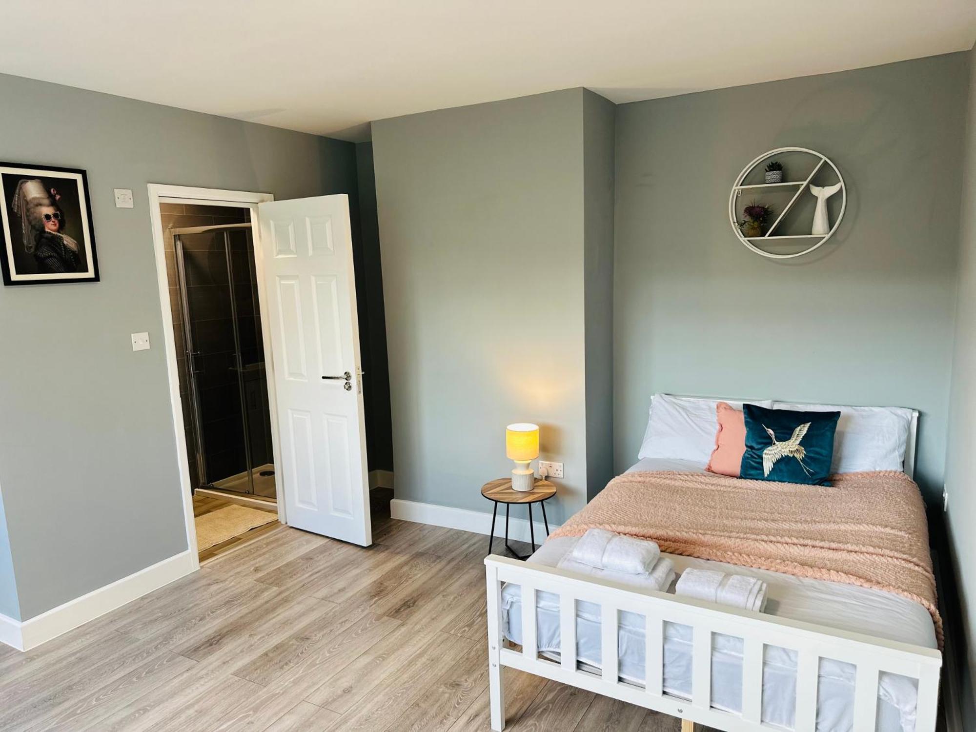 Cosy En-Suite Double Room1 Heathrow Accommodation Northolt  Exterior foto